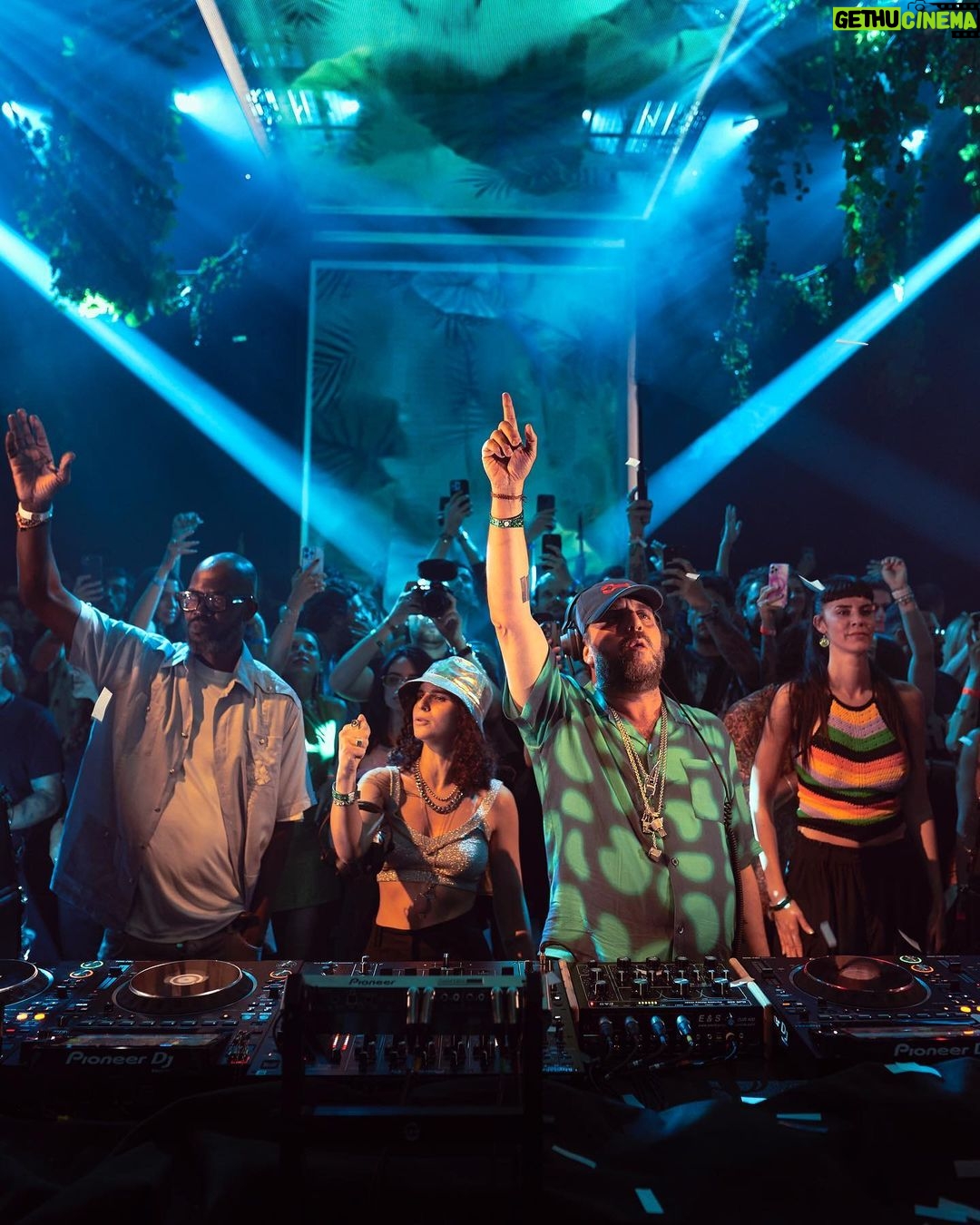 Black Coffee Instagram - Week one was electrifying 🤯 Let’s see if we can top that tonight… I’m joined for a special theatre set from @damian_lazarus and @caiirosa plus @tibi_dabo Mīmī x FY! #HiBlackCoffee Ibiza