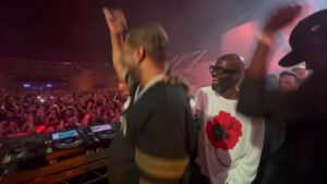 Black Coffee Instagram - Looking forward to my return to @iiipoints this Saturday.. this year with a different spin! I’ll be hosting a stage and have invited my brother @bustarhymes, @jimi_jules, @moscoman + @chloecaillet. See you again soon, 305! Miami, Florida