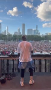 Black Coffee Instagram - Chicago. “The clouds “ V was there.🙏🏿♥️ @lollapalooza Chicago Downtown