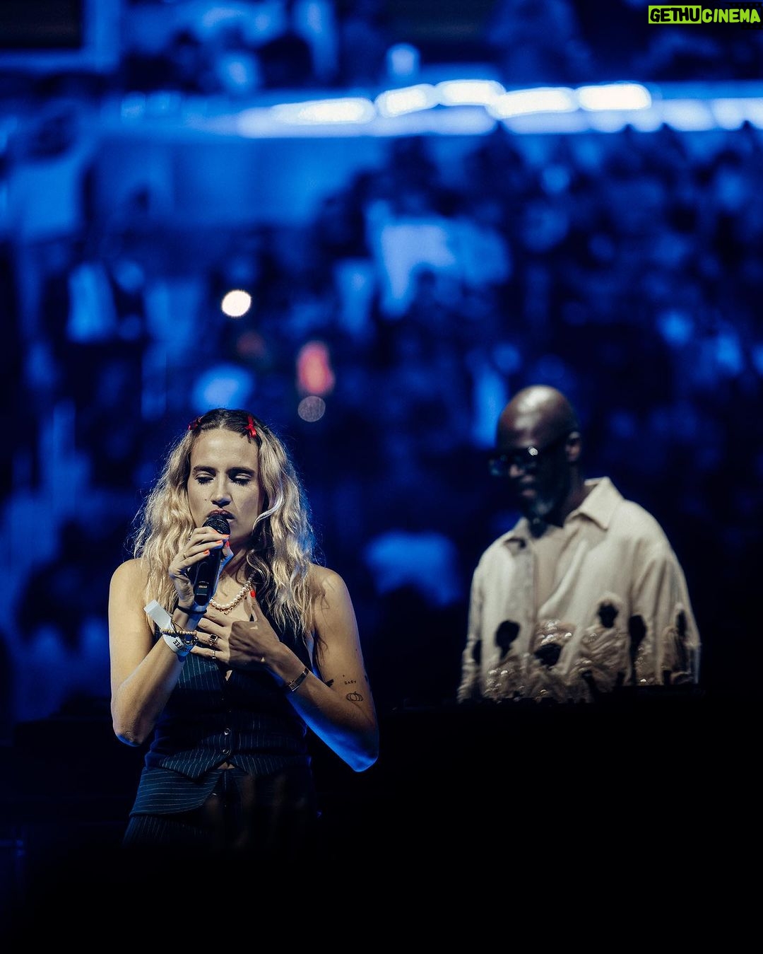 Black Coffee Instagram - The stars of the show… a showcase of talent I’ve collaborated with during each part of my journey. You all made my @thegarden headline debut unforgettable. I adore you all and the magic you brought to the show. There aren’t enough slides to showcase all of the perfection or my gratitude for those involved. More to follow… 🙏🏿❤️ #BCMSG Madison Square Garden