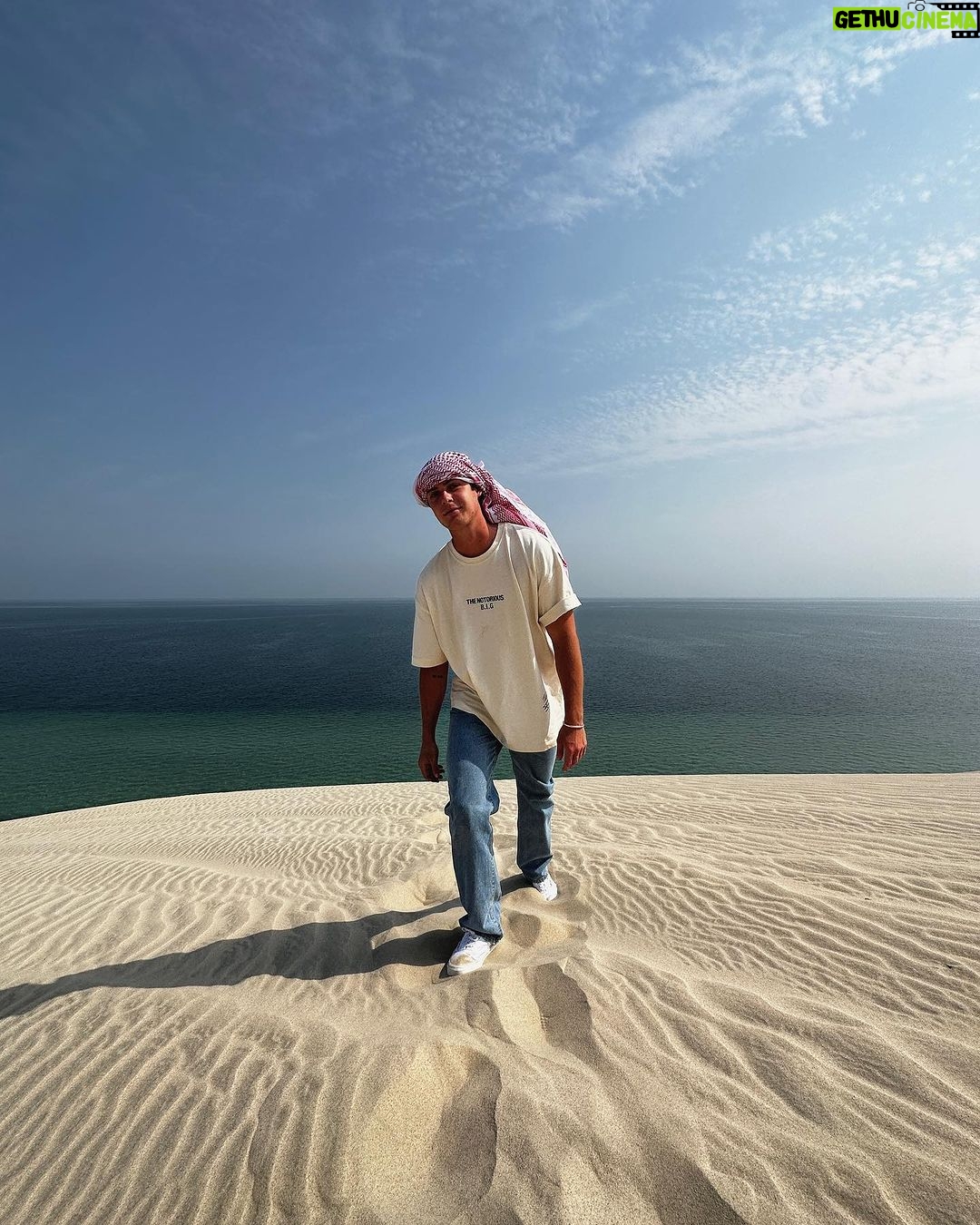 Blake Gray Instagram - Where the beach meets the desert 🐪 DOHA - Qatar