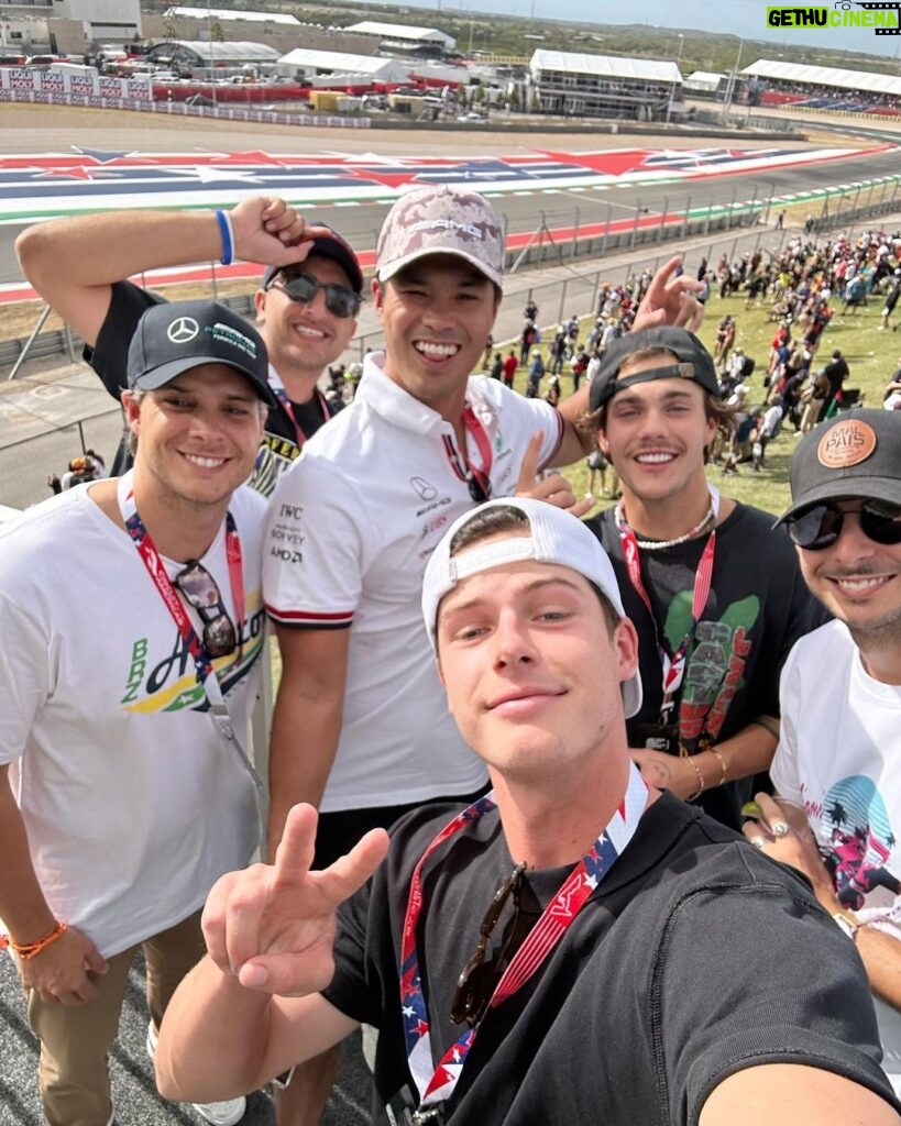 Blake Gray Instagram - First @f1 race was a success !! Thank you @cashapp