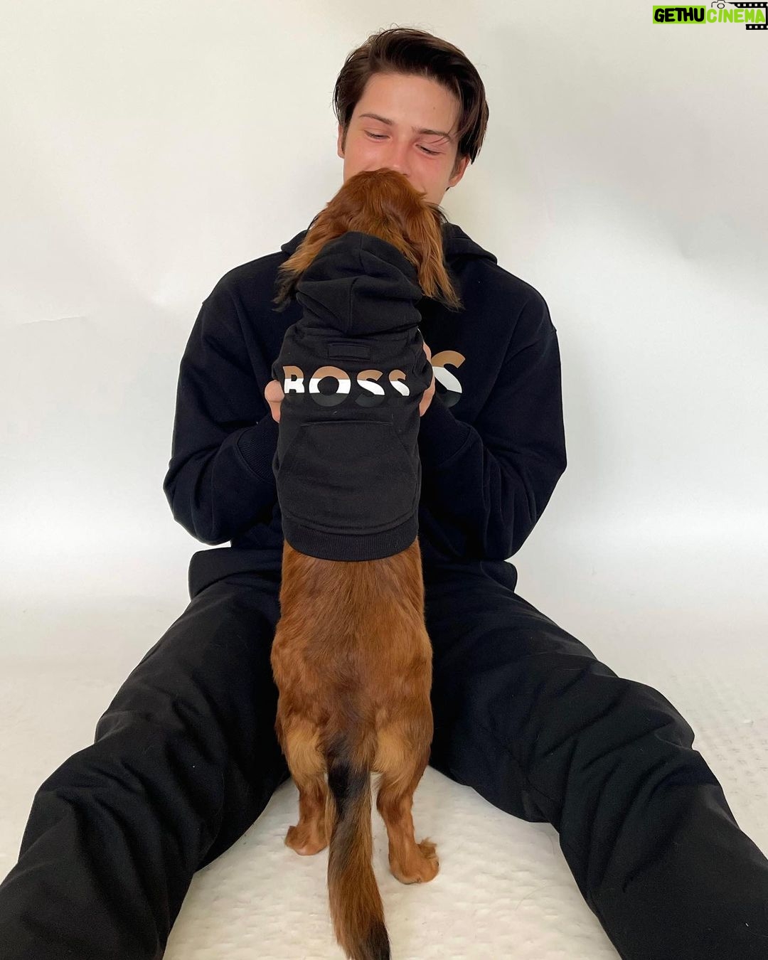 Blake Gray Instagram - Who wore it better… Me or Kip ? @boss #beyourownboss