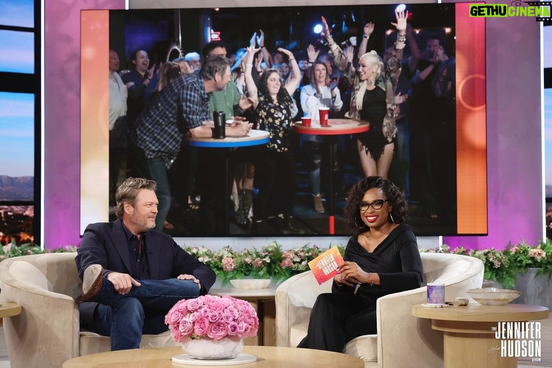 Blake Shelton Instagram - Great catching up with @iamjhud.. Tune-in to the @jenniferhudsonshow tomorrow!!!!!
