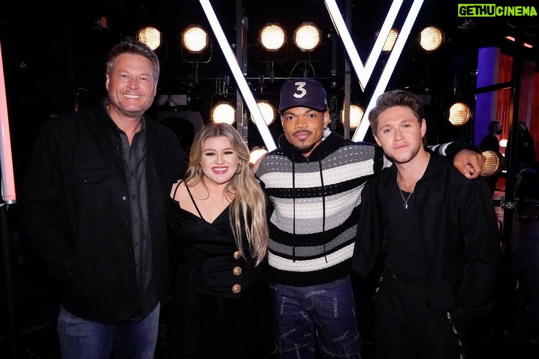 Blake Shelton Instagram - Your @NBCTheVoice season 23 coaches everybody!!!! #TheVoice #TeamBlake