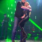 Blake Shelton Instagram - So happy to be back out with this guy 🥰 #BackToTheHonkyTonk