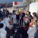 Blake Shelton Instagram - ahhh #TikTokTailgate what an incredible experience !!! i had such a fun time singing and dancing with u ✨ and performing Purple Irises for the first time with @blakeshelton 🎉🪻 WHAAT !! thank u @nfl + @tiktok :) now lets play some football 🏈 gx Allegiant Stadium