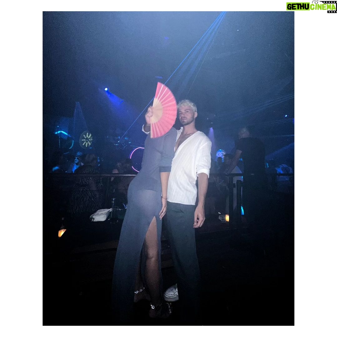 Blanca Suárez Instagram - charros, megatron y taxi towers ♡ Thanks @pachaofficial ♡ Pacha Ibiza