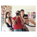 Blanca Suárez Instagram - Puede que no sea el mejor resúmen de una película, pero todos estos momentos me han hecho muy feliz. Esto ha sido rumba-samba-mambo y en ella ha habido mucho, muchisimo amor. Quiero a todas estas personas.