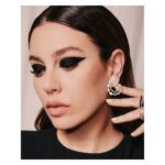Blanca Suárez Instagram - f o t o g r a m a s de p l a t a ☆ MU @natalia_natalita X @guerlain Hair @mariaroberts25 Style @_freddyalonso [ @alexandrevauthier @jimmychoo @rabatjewellery ] Photo @andresgarlujan Special thanks @guerlain @mariaa.borras @palomarodriguezjuanes