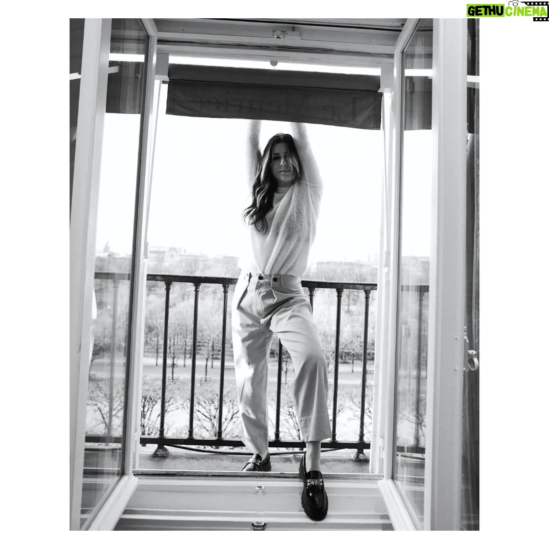 Blanca Suárez Instagram - p a r i s ♡ By @andresgarlujan X @guerlain