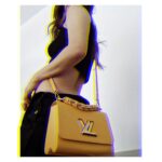 Blanca Suárez Instagram - FRIYAY fav • @louisvuitton #lvtwist