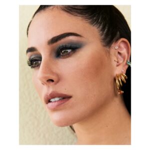 Blanca Suárez Instagram - 🧿

Pic @sergio_borondo 
MakeUp @guerlain by @natalia_natalita 
Hair @carmialbornoz 
Style @_freddyalonso {@coperni @renaisaofficial @stellamccartney @prada @suotstudio}
Thanks @palomarodriguezjuanes @mariaa.borras