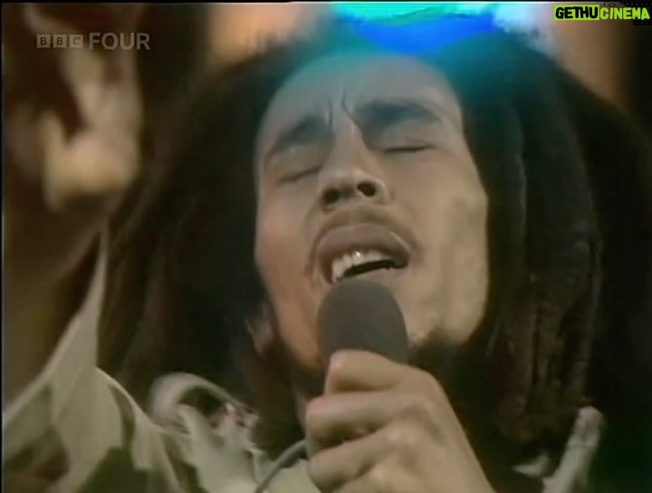 Bob Marley - 256.2K Likes - “Open your eyes, and look within. Are you satisfied, with the life you’re living.” #Exodus #BobMarley
🎥 live in-studio performance for BBC’s Top Of The Pops TV programme, 9 June 1977.