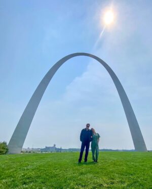 Bob Saget Instagram - One day they’re gonna finish this McDonald’s. 
Lovin’ St. Louis with my wiff @eattravelrock 
Loved my shows this weekend @heliumcomedystl 
Thanks to @explorestlouis @gatewayarchstl #explorestlouis