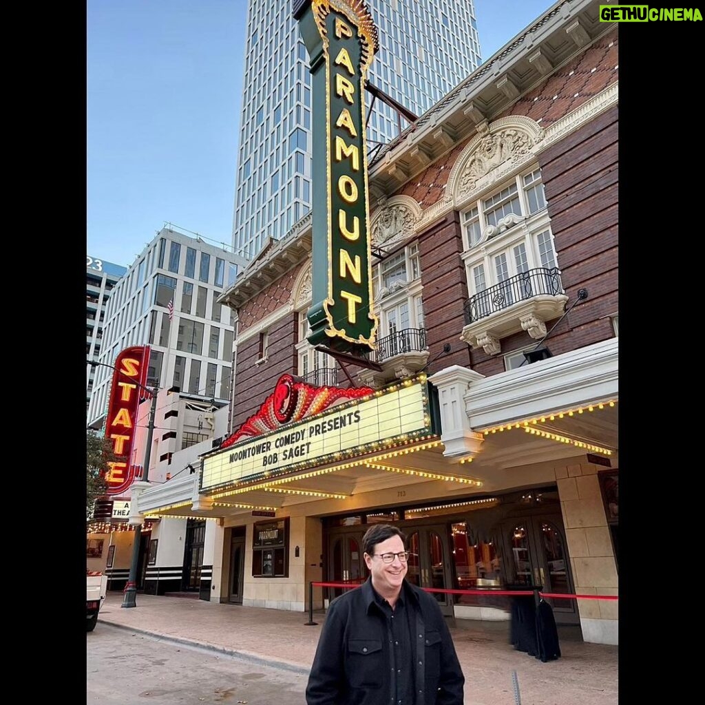 Bob Saget Instagram - It was so much fun being back a decade later at @paramountaustin Theatre playing to a full house (yes, I said it) —but man, what an amazing audience and a beautiful theater. This candid photo was against my better judgement— a tourist at my own gig— But God I love Austin and the people fillin’ this great theatre have me all smiles still this morning. And thanks to @grandmaslilshit aka: Brett Vervoort for opening. It’s so important to bring laughs and a little bit of joy to people right now if you can. #appreciation & Thx: @moontowercomedy Paramount Theatre