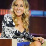 Bob Saget Instagram - Had fun on @totellthetruthtv the other night with @comedianlilrel & @nikkiglaser - Where we get try to find out who’s lying and who’s telling the truth...Which is pretty much our every day lives now. Was a lotta fun with the wonderful @anthonyanderson and his great mom @theofficialmamadoris !! @abcnetwork