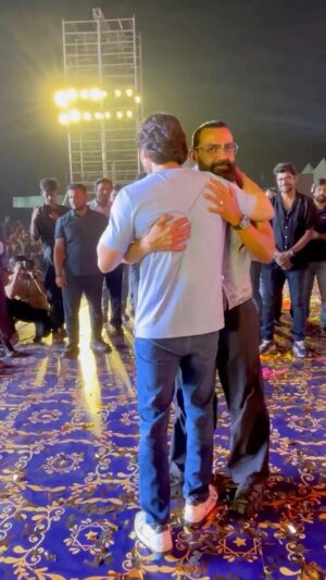 Bobby Deol Instagram - Last stop Hyderabad! 
This was amazing. It was so much fun talking to all of you and specially @ssrajamouli & @urstrulymahesh 
Thank you for all the love that you showed us 🙏

JUST 2 DAYS TO GO! 
#Animal in theatres on 1st December 

Advance booking is now open! Link in Bio!!

#AnimalOn1stDec #AnimalTheFilm 

@anilskapoor #BhushanKumar @sandeepreddy.vanga #RanbirKapoor @rashmika_mandanna @pranayreddyvanga @shivchanana @tseries.official