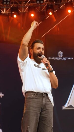 Bobby Deol Instagram - #Animal at the Global Village! 
Dubai you were simply amazing. Thank you for all the love and support 🙏