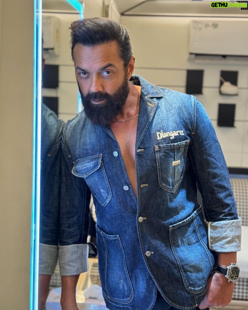 Bobby Deol Instagram - Objects in the mirror are more dangerous than they appear! #AnimalKaEnemy Advance bookings open now … see you in cinema December 1, 2023 #Animal Link in Bio! #LinkInBio