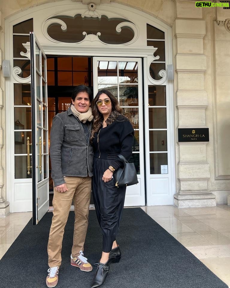 Bobby Deol Instagram - Happy 25th anniversary to my most special loving caring people with the biggest heart god bless you both .love love love❤️