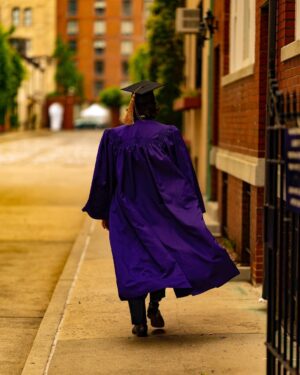Bobby Deol Instagram - Happy Birthday my Aryaman! 🎉
So proud of your achievements
Love you beta ❤️❤️❤️❤️❤️

📸@iamdharamdeol

#nyustern #ClassOf2023