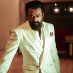 Bobby Deol Instagram - Thank you @raghavendra.rathore for always making me look amazing! 📸 @iamdharamdeol Makeup- @makeup_sidd Hair- @shahrukhmohd786