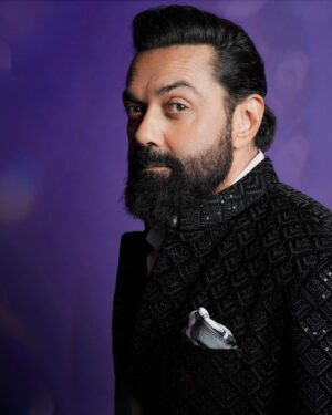 Bobby Deol Instagram - Marlene Mom, this one’s for you!❤️. Unconditional love to all my fans, thank you for everything 🙏🏻✨

Outfit : @raghavendra.rathore 
📸: @simrangill_photography 
@zeecineawards