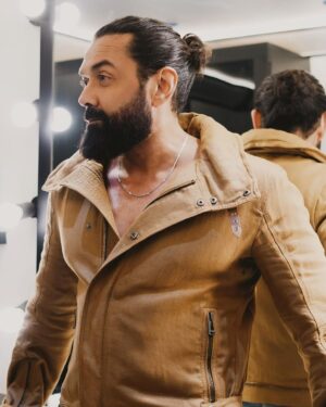 Bobby Deol Instagram - Last glance and ready to go 🎥