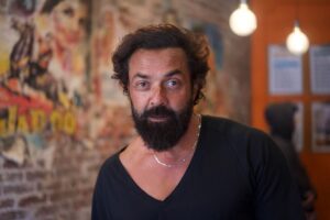 Bobby Deol Instagram - Chillin😎 

📸 #dharamdeol