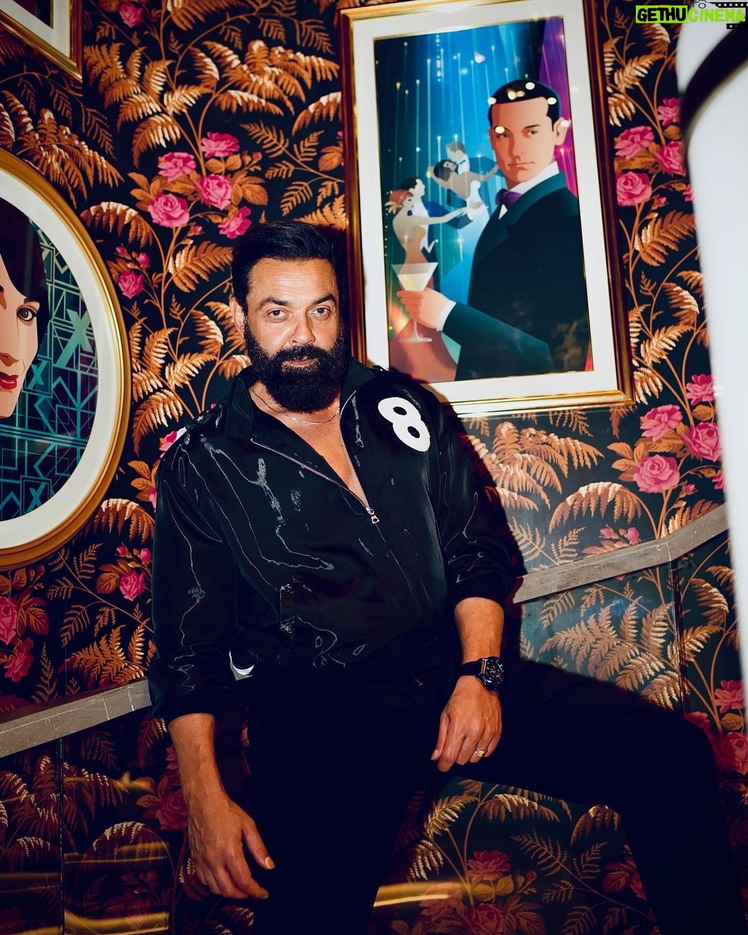 Bobby Deol - 1.3 Million Likes - My happy place: At the Cinema🎥❤️
#Animal #AnimalKaEnemy #premierenight