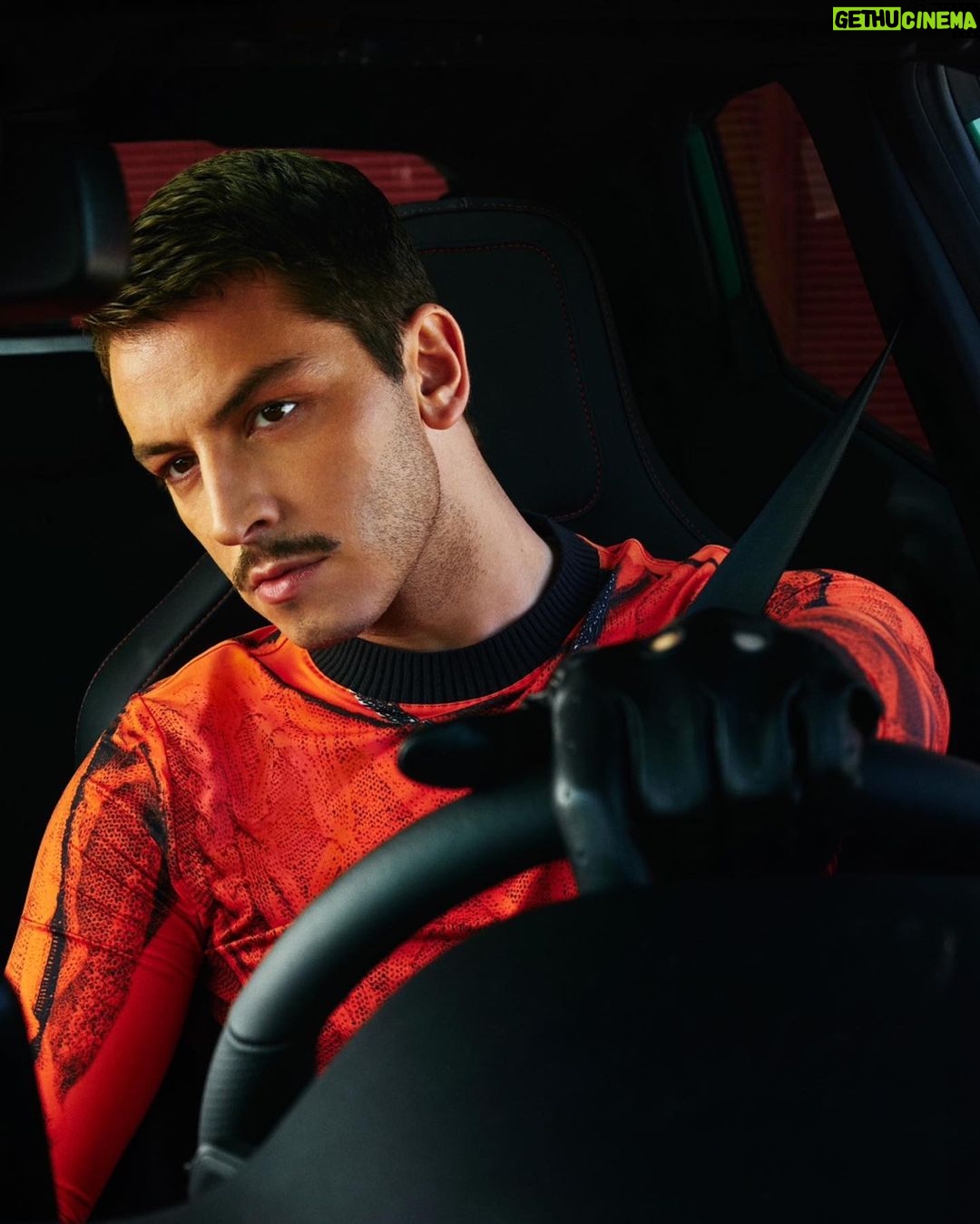 Boran Kuzum Instagram - I feel fire 🔥 @fordturkiye x @kein #FordPuma #işbirliği