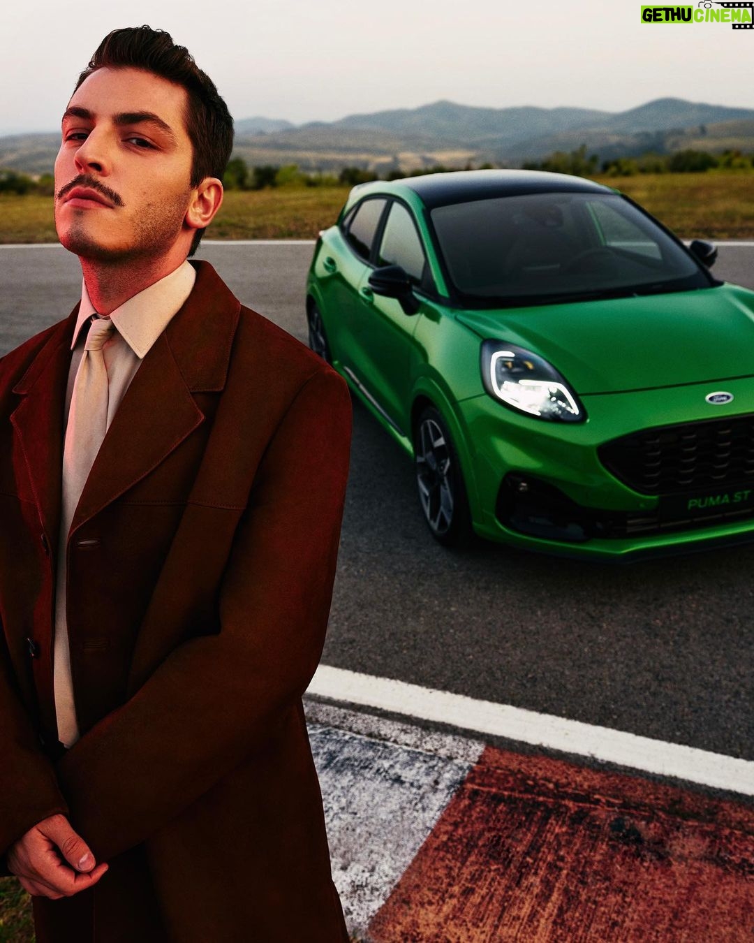 Boran Kuzum Instagram - we catch the sunset w/ @fordturkiye @kein #FordPuma #işbirliği