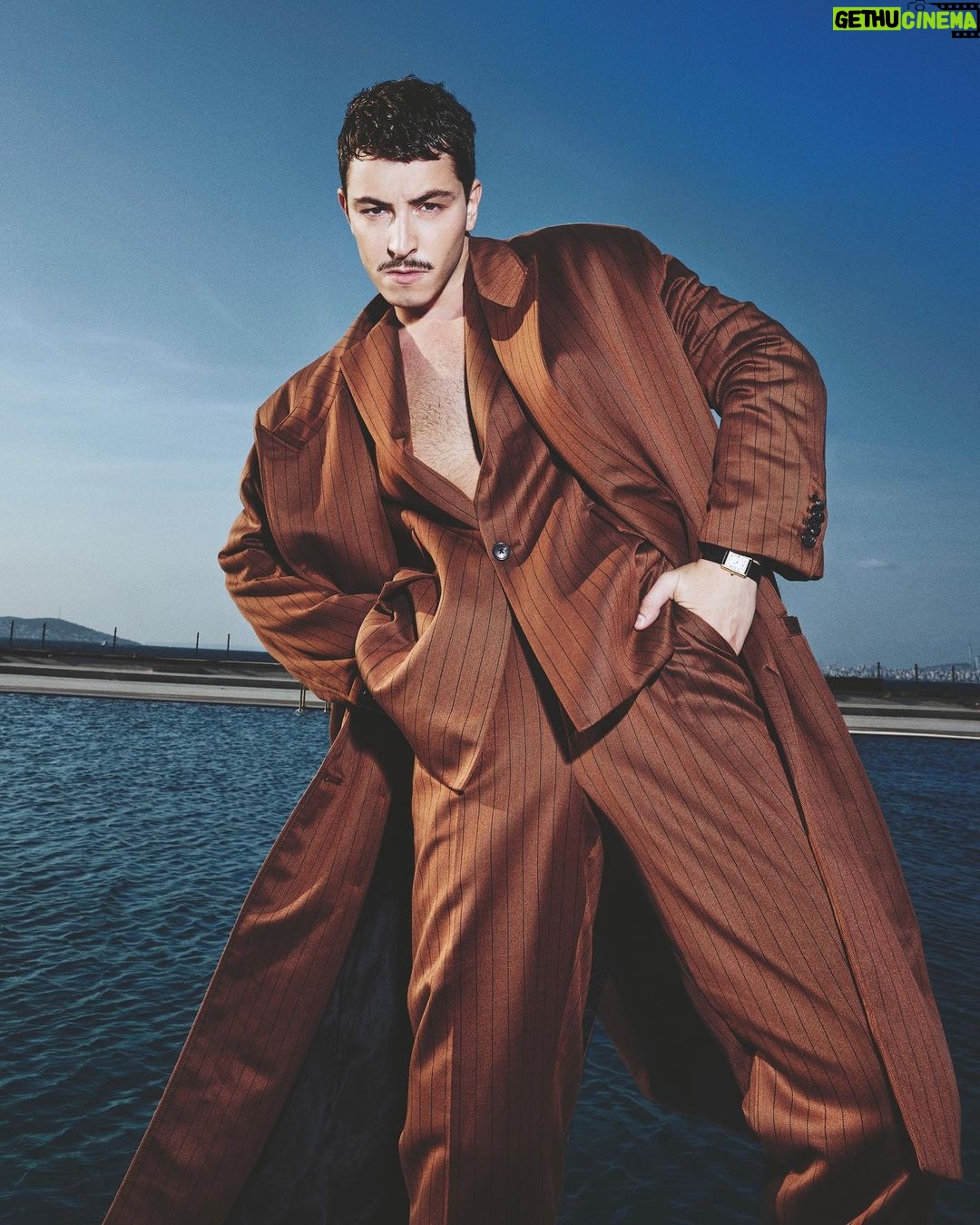 Boran Kuzum Instagram - ELLE MAN november ‘23 @elleturkiye Editor-in-Chief: @meldanar13 Photography: @karademirburcu Interview: @serligazer Styling: @asilasli Hair: @mustafa_akguul MUA: @aslibilge