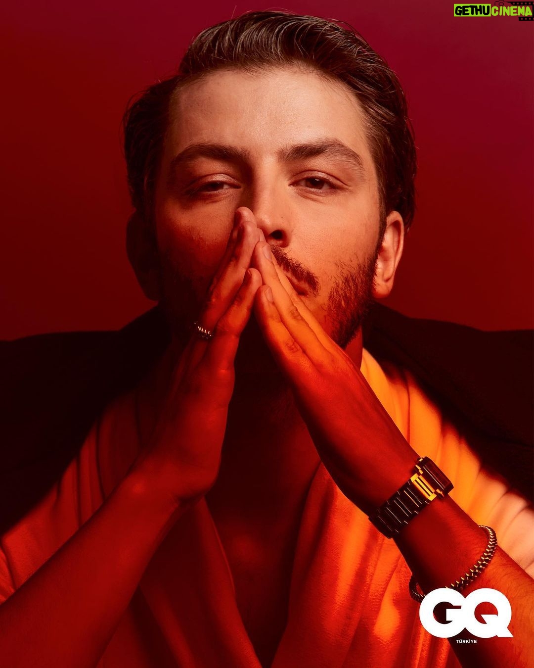 Boran Kuzum Instagram - GQ ❤️🔥 Photography by @lucbraquet Styling by @gogo.desandre.navarre interview by @alperetis Grooming by @annesofie.begtrup MUA @aurelia.liansberg Production by @psychicprod @agnesbouille @gqturkiye x @cartier #işbirliği Paris, France