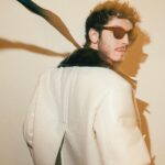 Boran Kuzum Instagram - “My dreams, as with my fashion, always converse with reality. Because I am not searching for another world to live in, but rather of ways to live in this world.” Sabato De Sarno @gucci @sabatods #MFW photos by @marcopionato & @saskialawaks grooming by @annesofie.begtrup . #reklam Milan, Italy