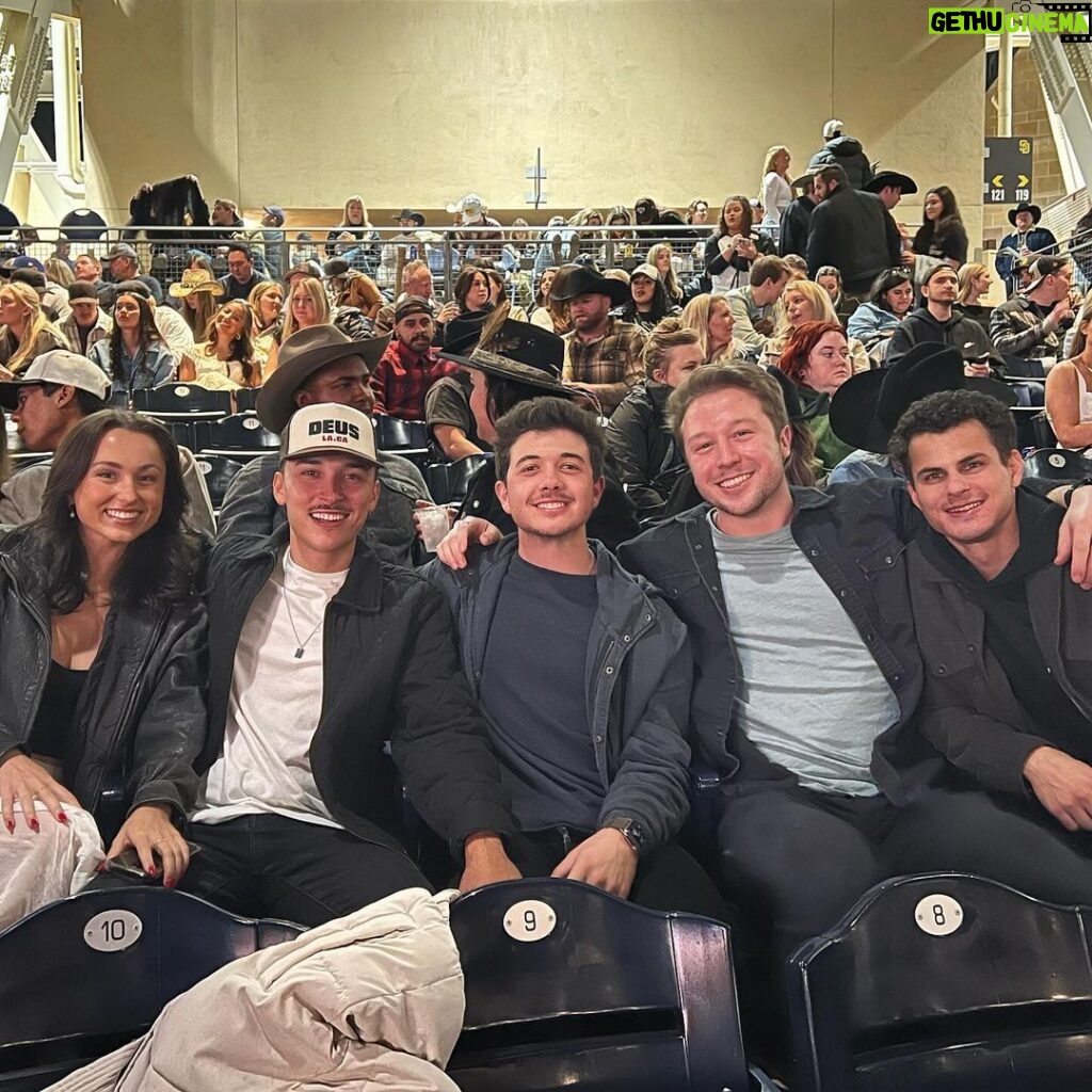 Bradley Steven Perry Instagram - What a way to wrap up the year @zachlanebryan and thank you @tickpick as always we love you Petco Park
