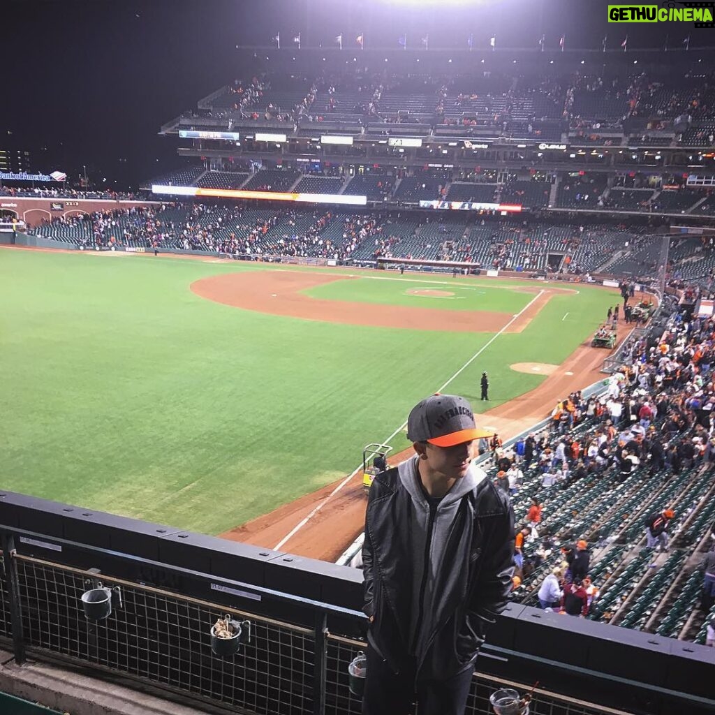 Bradley Steven Perry Instagram - 5 down, 25 stadiums to go. #giants Oracle Park