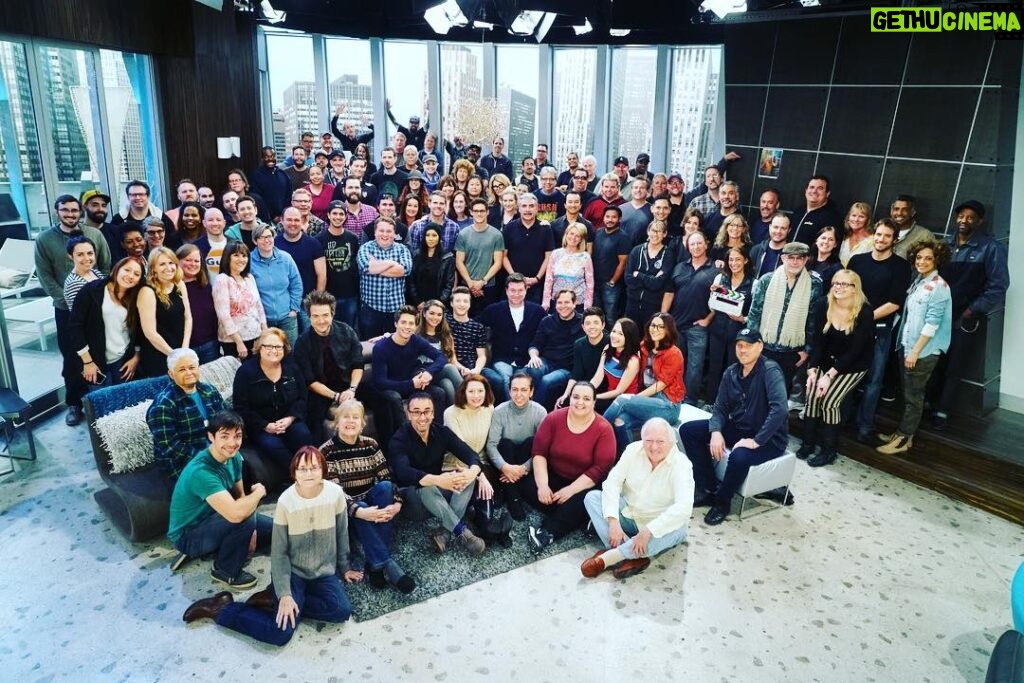 Bradley Steven Perry Instagram - Congratulations to this awesome cast and crew on an amazing first season. We became a family quicker than anyone could have imagined, which made our work easier, and more genuine. Thank you for getting me excited to go to work every single day. Love you all. Until next time, my friends. #labratseliteforce