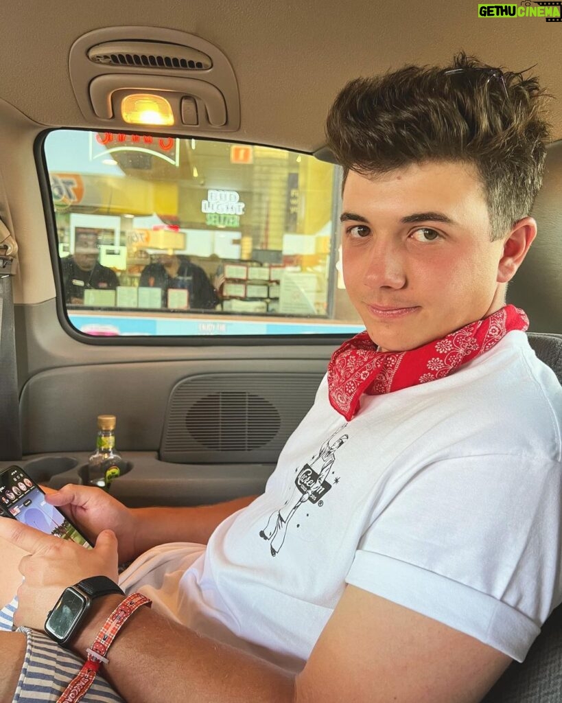 Bradley Steven Perry Instagram - I love you @stagecoach and I’m coming for you #stagecoach