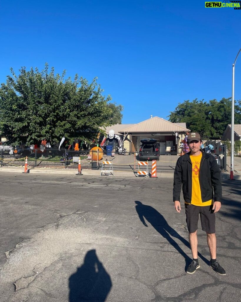Brandon Calvillo Instagram - Drove 13 hours to Albuquerque, New Mexico to see all the spots where they filmed Breaking Bad and Better Call Saul. Yes, I am being serious. Let me know what you recognize lol
