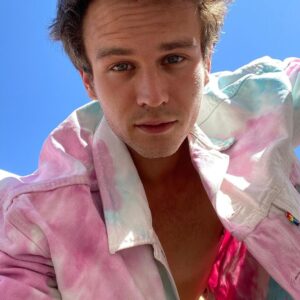 Brandon Flynn Instagram - Trans day of visibility. #transdayofvisibility How do we care about people who identify differently than we do?How do we show up for them? How do we manage our own beliefs and narratives to make sure not just ourselves and people who feel like ourselves are taken care of and loved? Today, it would be a beautiful thing to see more non- trans folks embracing the journey of visibility, what it looks like for someone who has always felt othered, what it looks like to put aside our own notions and privileges of being born in the bodies we feel most at home in,
It takes bravery and fortitude to take on a world that lacks understanding and empathy for someone to transition into ones own true existence.
Swipe for actions.