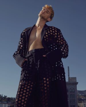 Brandon Flynn Instagram - So thrilled to be featured on one of the Autumn 2020 digital covers of @theglassmagazine, alongside Anthony Mackie (@anthonymackie) Paapa Essiedu (@pessiedu), and Kailand Morris (@kailandmorris )

 Grateful that I got to be a part of three amazing projects that all came out in this messed up year... we all deserve to embrace joy and I always hope to be a part of that in what I do. 

Photographer: @ssam_kim
Stylist: @avoyermagyan
Grooming: @hairbyjohnd

Interview: @adina0ilie
EIC: mscarolinesimpson