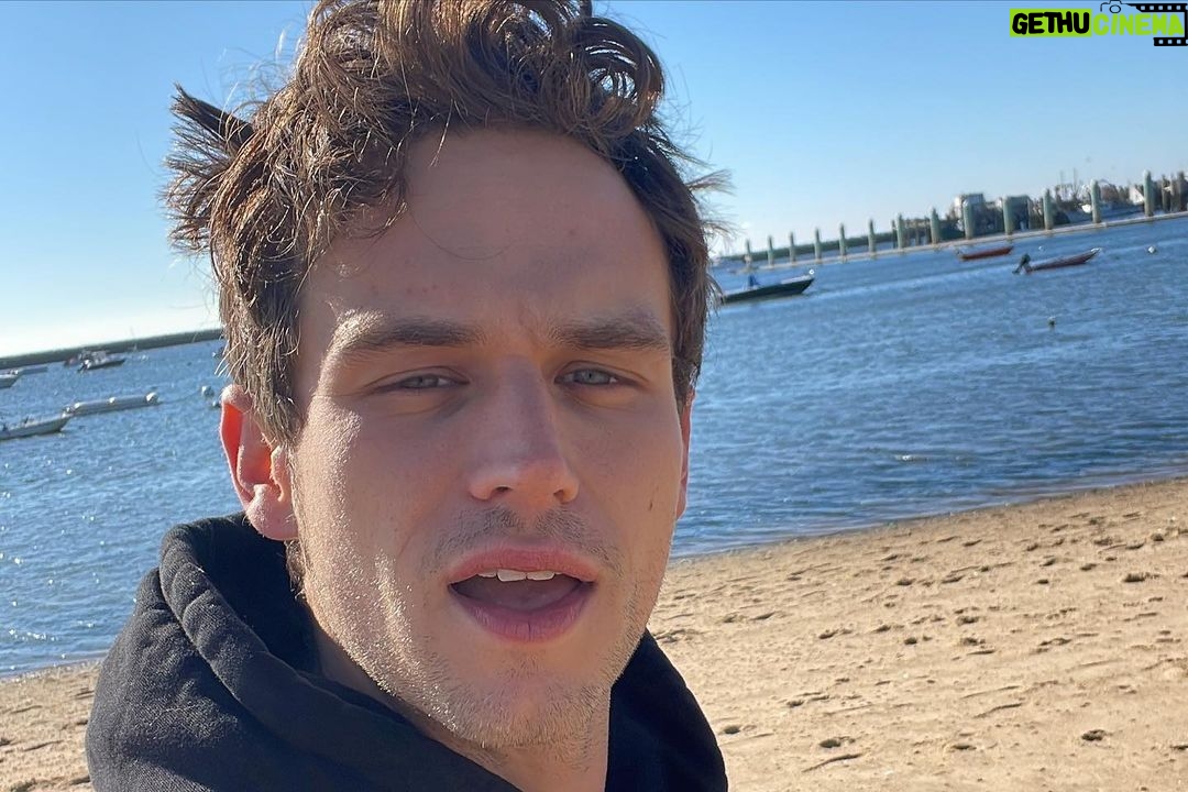 Brandon Flynn Instagram - Showgirls in P Town ❤️