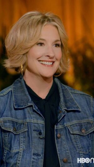 Brené Brown Instagram - Been working on something special. Coming March 31.
#atlasoftheheart @hbomax