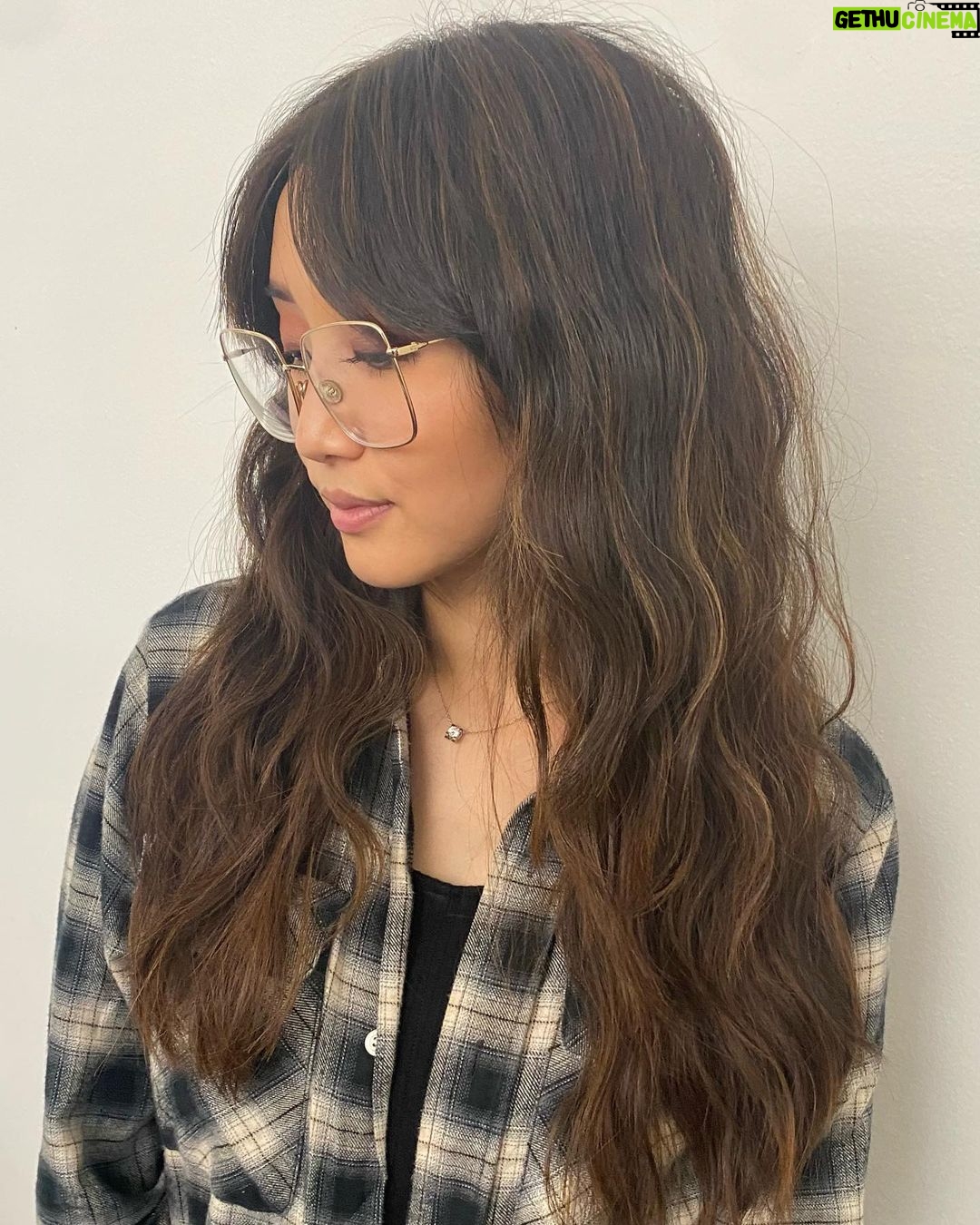 Brenda Song Instagram - She’s baaaaaack! Thank you soo much @annaleefiorino . You are truly the best. Thank you for bring this tired mama back to life! I’m obsessed! Also, shout out to the best foil holder ever @jessefff - thank you! Love you guys so much!