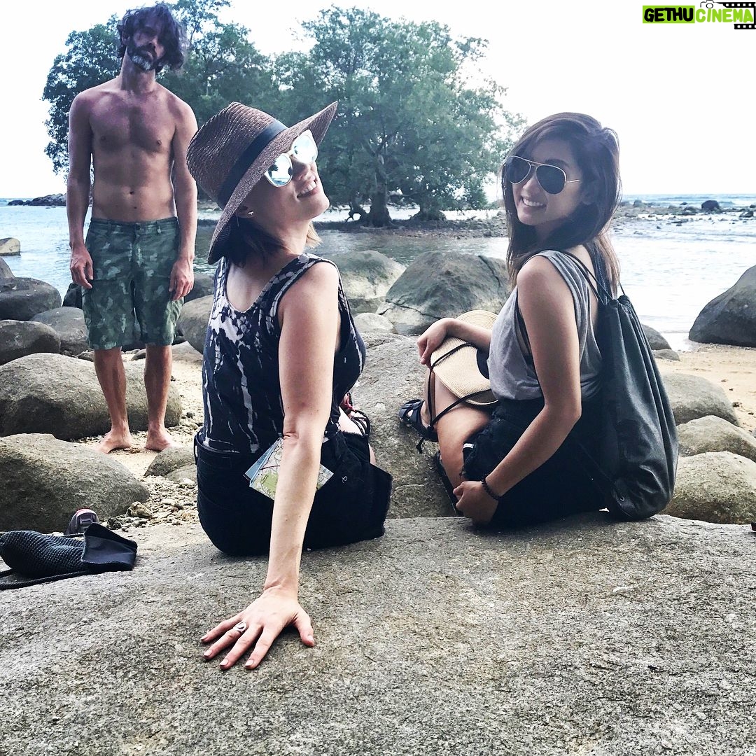 Brenda Song Instagram - Getting lost and delirious in Thailand w/ @claregrant @ericblackmon 😝😛🦄🇹🇭#whathappensinthailandstaysinthailand @changelandmovie
