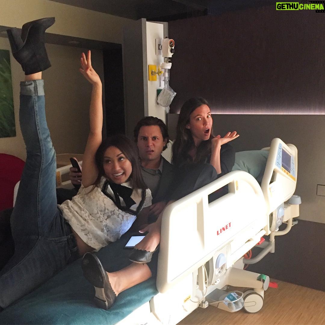 Brenda Song Instagram - "Welcome to Bunkerhill!!" Haha @puregeniuscbs Oct.27 10/9c!! Woo! @odetteannable @augustusprew