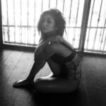 Brenda Song Instagram - A little BTS shot from today's shoot for @wetheurban!! Thank you @arisjerome @crystallize @tksmakeup @kellybrownstyle @thankyouchrisimmons for making today so fun! Can't wait to see the pics!