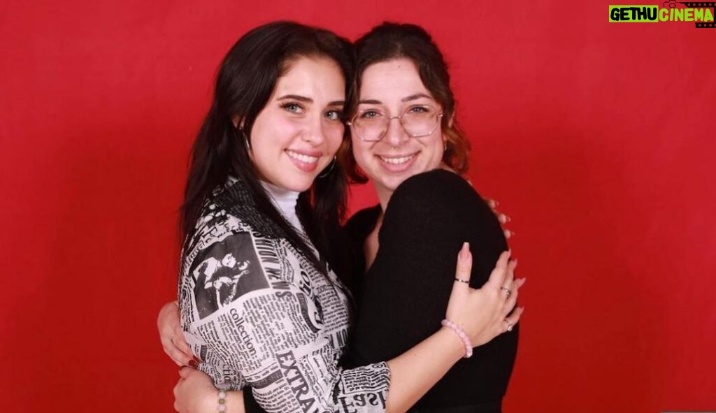 Brenna D'Amico Instagram - Thank you to everyone at @dreamitcon who made this amazing, unforgettable weekend possible. So much love and appreciation for you all!♥️ Thank you to every single person who showed up for us! Meeting all of you was SO special and I will cherish each and every moment I shared with you forever♥️ I am so grateful I got to spend this weekend with these kind, talented people who I was definitely fan-girling over just as much as everyone else was! Cheers to new friends, y’all rock♥️ And thank you to my dad for being the best tour buddy ever, and for having dozens of water bottles and snacks on hand😂 you the bestest dad! #paris #dreamitcon #grateful Paris, France
